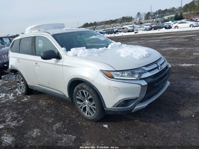 2017 MITSUBISHI OUTLANDER JA4AD2A36HZ021692 Photo 0