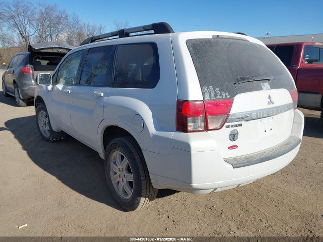 2010 MITSUBISHI ENDEAVOR 4A4JM2AS5AE017944 Photo 2