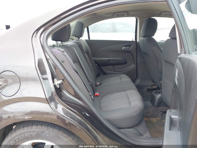 1G1JC5SH8E4230549 Chevrolet Sonic Lt Auto