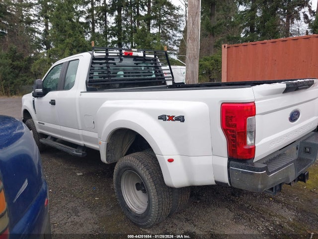 1FT8X3DT3KEF17285 Ford F-350 Xl