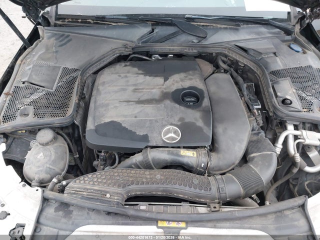 2021 Mercedes-benz C 300 4matic მანქანა იყიდება აუქციონზე, vin: W1KWF8EB4MR614431, აუქციონის ნომერი: 44201673