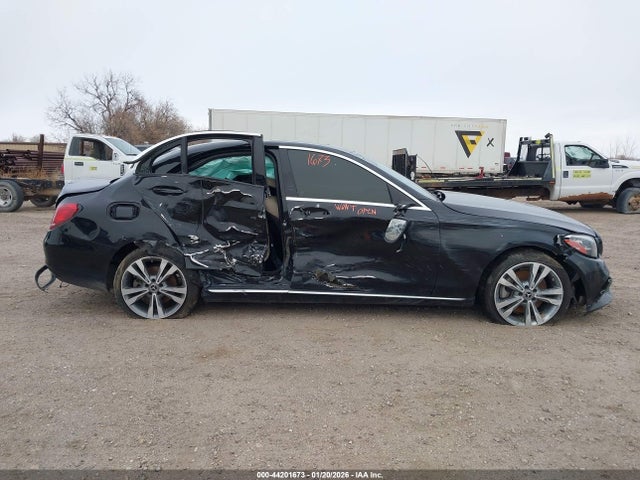 2021 Mercedes-benz C 300 4matic მანქანა იყიდება აუქციონზე, vin: W1KWF8EB4MR614431, აუქციონის ნომერი: 44201673