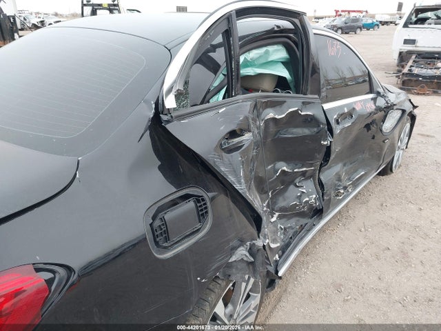 2021 Mercedes-benz C 300 4matic მანქანა იყიდება აუქციონზე, vin: W1KWF8EB4MR614431, აუქციონის ნომერი: 44201673
