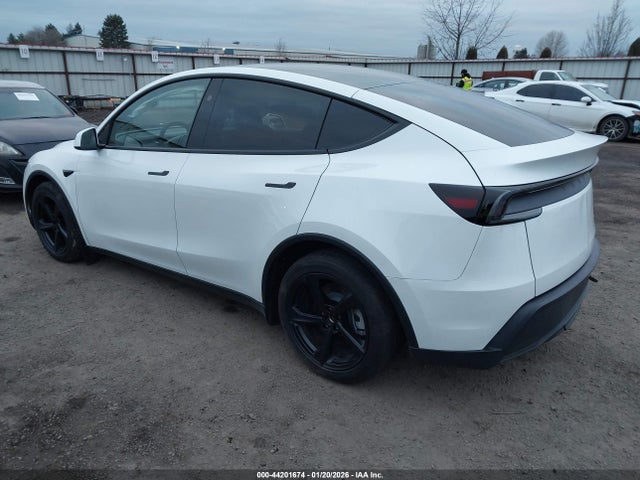 2026 TESLA MODEL Y 7SAYGDEE1TF440506 Photo 2