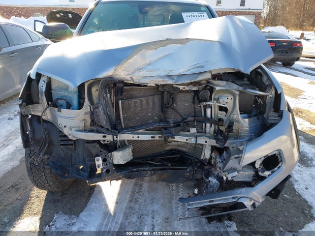 5TFSX5EN8LX072517 Toyota Tacoma Sr