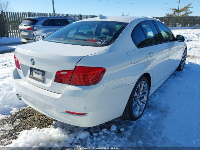 2016 BMW 528I WBA5A7C59GG147256 Photo 3