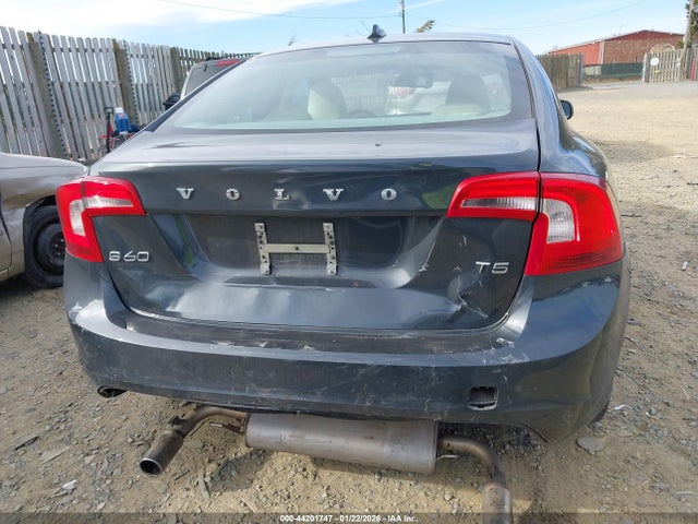 2013 Volvo S60 T5 მანქანა იყიდება აუქციონზე, vin: YV1612FS5D2219990, აუქციონის ნომერი: 44201747