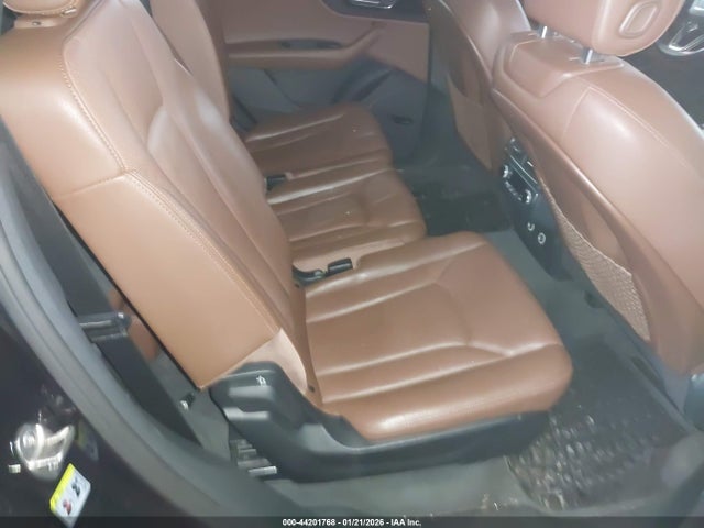 2019 AUDI Q7 WA1LAAF77KD048850 Photo 7