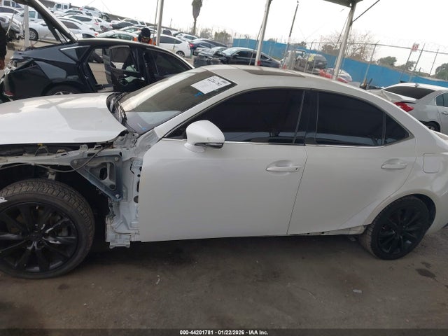 2014 Lexus Is 250 მანქანა იყიდება აუქციონზე, vin: JTHBF1D25E5008998, აუქციონის ნომერი: 44201781