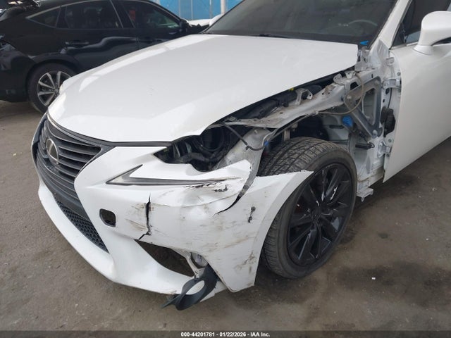 2014 Lexus Is 250 მანქანა იყიდება აუქციონზე, vin: JTHBF1D25E5008998, აუქციონის ნომერი: 44201781