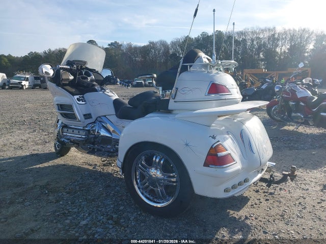 2004 HONDA GL1800 1HFSC47074A303862 Photo 2