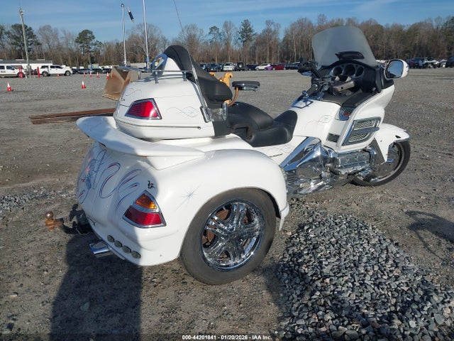 2004 HONDA GL1800 1HFSC47074A303862 Photo 3