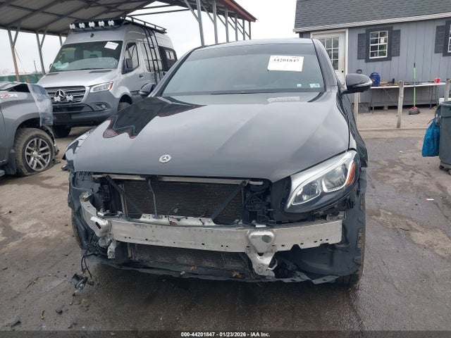 Aukcja sprzedaży 2019 Mercedes-benz Glc 300 Coupe 4matic, vin: WDC0J4KB2KF569672, numer aukcji: 44201847