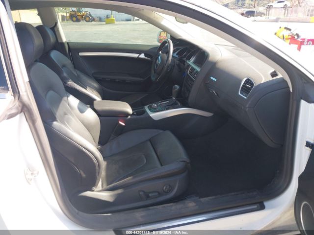 2010 AUDI A5 WAULFAFR2AA048440 Photo 4