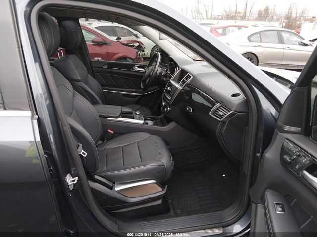 2015 MERCEDES-BENZ GL 550 4JGDF7DE5FA560609 Photo 4