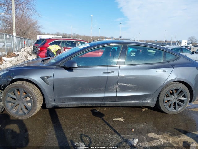 44201912 :رقم المزاد ، 5YJ3E1EB2KF520722 vin ، 2019 Tesla Model 3 Long Range/performance مزاد بيع