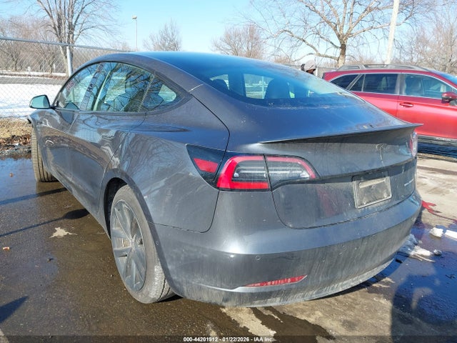 44201912 :رقم المزاد ، 5YJ3E1EB2KF520722 vin ، 2019 Tesla Model 3 Long Range/performance مزاد بيع