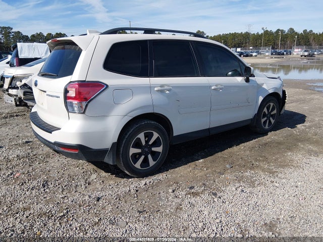 Subaru Forester 2.5i Premium 2018 JF2SJADC5JH462705 Image 4