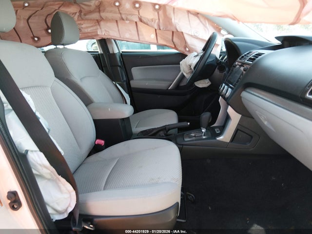Subaru Forester 2.5i Premium 2018 JF2SJADC5JH462705 Image 5