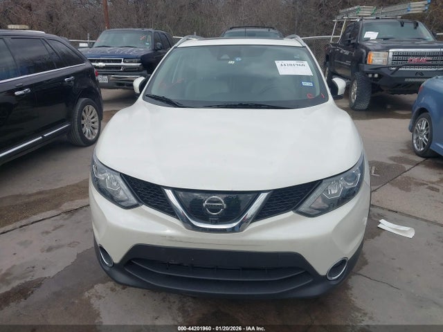 JN1BJ1CP4HW012085 Nissan Rogue Sport Sl