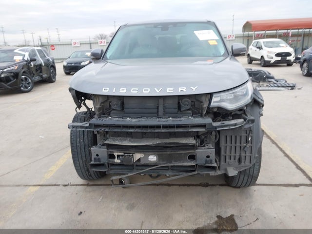 SALRJ2EX8P2478664 Land Rover Discovery P300 S