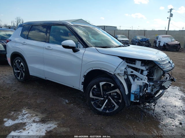 2024 MITSUBISHI OUTLANDER JA4J4WA8XRZ074657 Photo 0