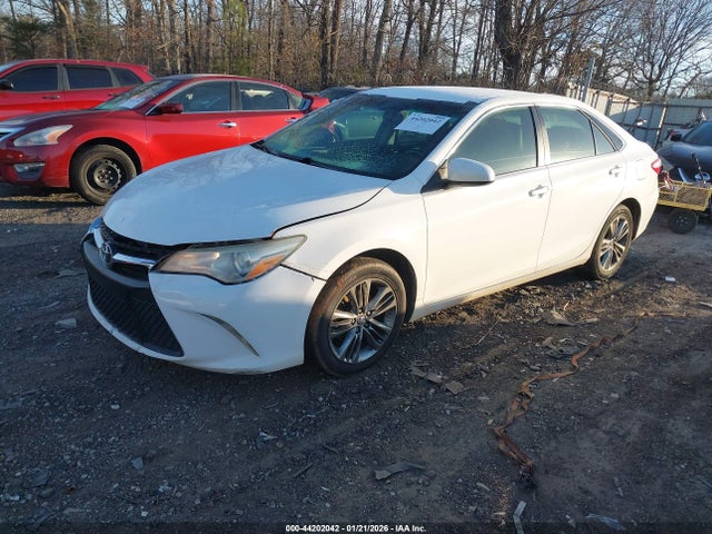 2015 Toyota Camry Se მანქანა იყიდება აუქციონზე, vin: 4T1BF1FK2FU064219, აუქციონის ნომერი: 44202042