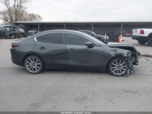 Продаж на аукціоні авто 2020 Mazda Mazda3 Select Package, vin: JM1BPACL2L1165188, номер лоту: 44202044