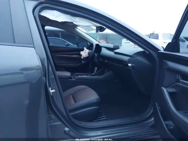 Продаж на аукціоні авто 2020 Mazda Mazda3 Select Package, vin: JM1BPACL2L1165188, номер лоту: 44202044