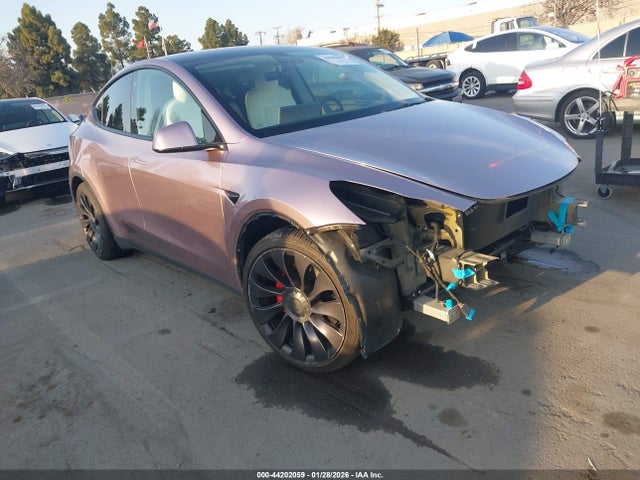 2021 TESLA MODEL Y 5YJYGDEF6MF252278 Photo 0