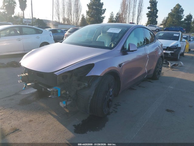2021 TESLA MODEL Y 5YJYGDEF6MF252278 Photo 1