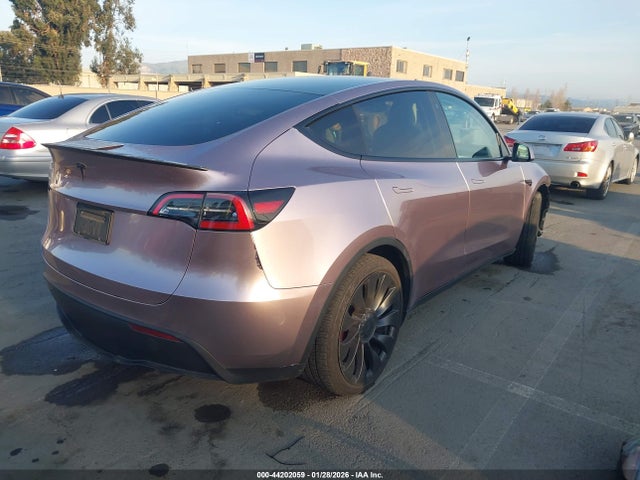 2021 TESLA MODEL Y 5YJYGDEF6MF252278 Photo 3