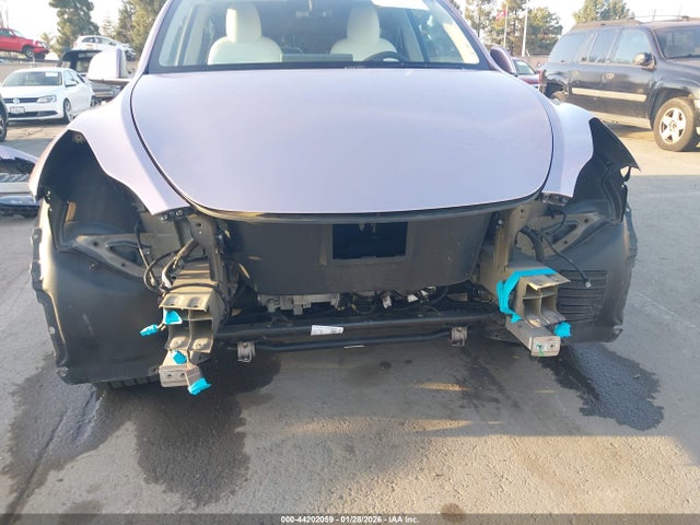 2021 TESLA MODEL Y 5YJYGDEF6MF252278 Photo 5