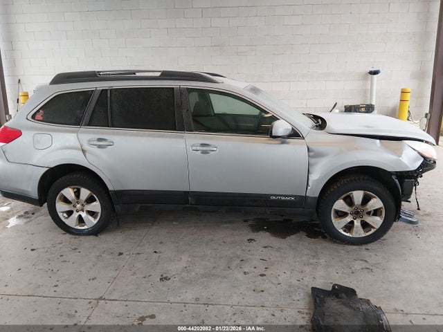 2013 Subaru Outback 2.5i Premium მანქანა იყიდება აუქციონზე, vin: 4S4BRBCC6D1229567, აუქციონის ნომერი: 44202082