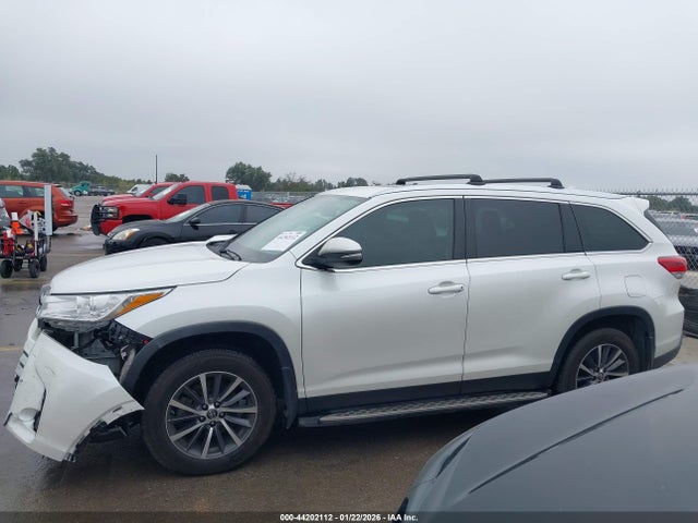 5TDKZRFH6KS346604 Toyota Highlander Xle