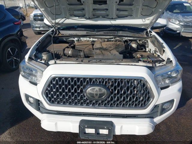 5TFCZ5AN1KX204990 Toyota Tacoma Trd Sport