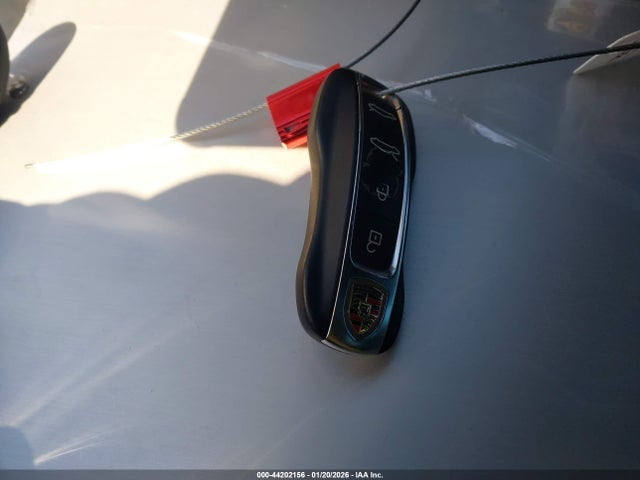 2020 PORSCHE TAYCAN WP0AB2Y15LSA50170 Photo 10