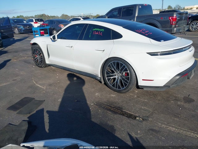 2020 PORSCHE TAYCAN WP0AB2Y15LSA50170 Photo 2