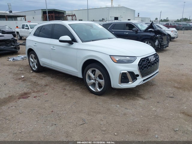 2023 AUDI Q5 WA1EABFY7P2184065 Photo 0