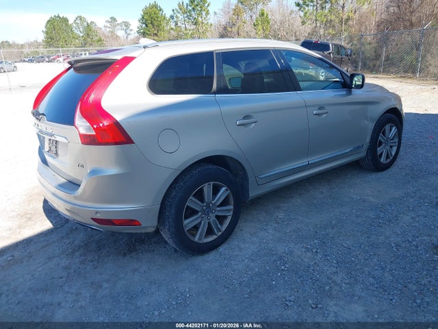 2017 VOLVO XC60 YV440MDU3H2008371 Photo 3