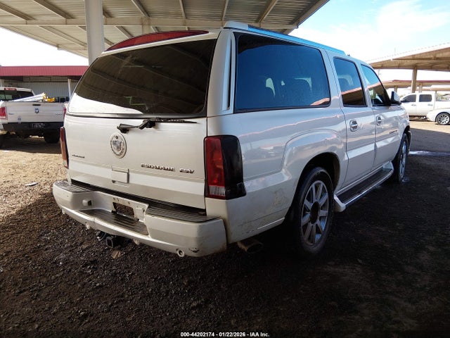 2004 CADILLAC ESCALADE ESV 3GYFK66N24G340868 Photo 3