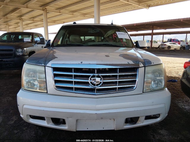 2004 CADILLAC ESCALADE ESV 3GYFK66N24G340868 Photo 5