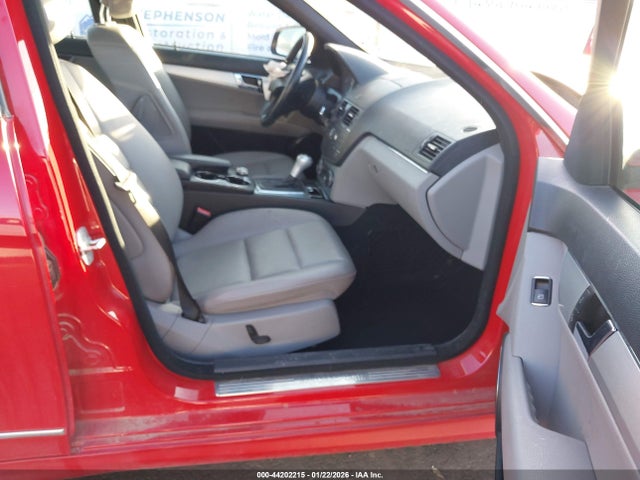 44202215 :رقم المزاد ، WDDGF54X88R016347 vin ، 2008 Mercedes-benz C 300 Luxury/sport مزاد بيع