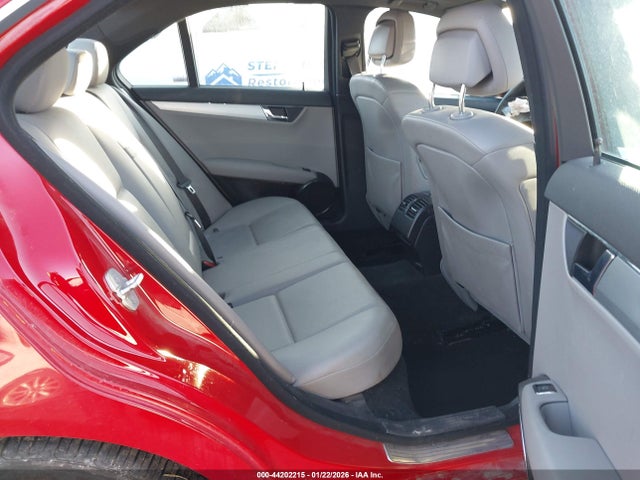 44202215 :رقم المزاد ، WDDGF54X88R016347 vin ، 2008 Mercedes-benz C 300 Luxury/sport مزاد بيع