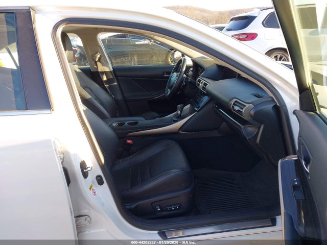 Продажа на аукционе авто 2014 Lexus Is 250, vin: JTHCF1D25E5010321, номер лота: 44202227