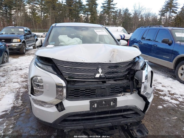 2024 MITSUBISHI OUTLANDER JA4J4UA88RZ038194 Photo 5