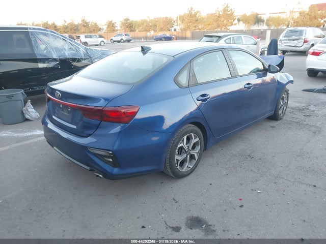 3KPF24AD1ME281610 KIA Forte Lxs