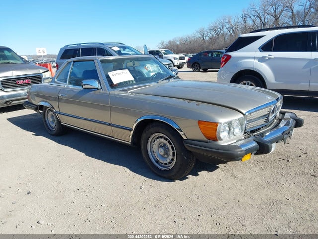 1985 MERCEDES-BENZ 380 WDBBA45C7FA022059