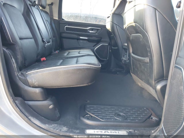 44202261 :رقم المزاد ، 1C6SRFRT9NN417973 vin ، 2022 Ram 1500 مزاد بيع