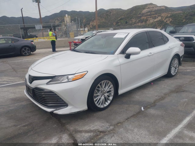2020 TOYOTA CAMRY 4T1F11AK6LU977357 Photo 1